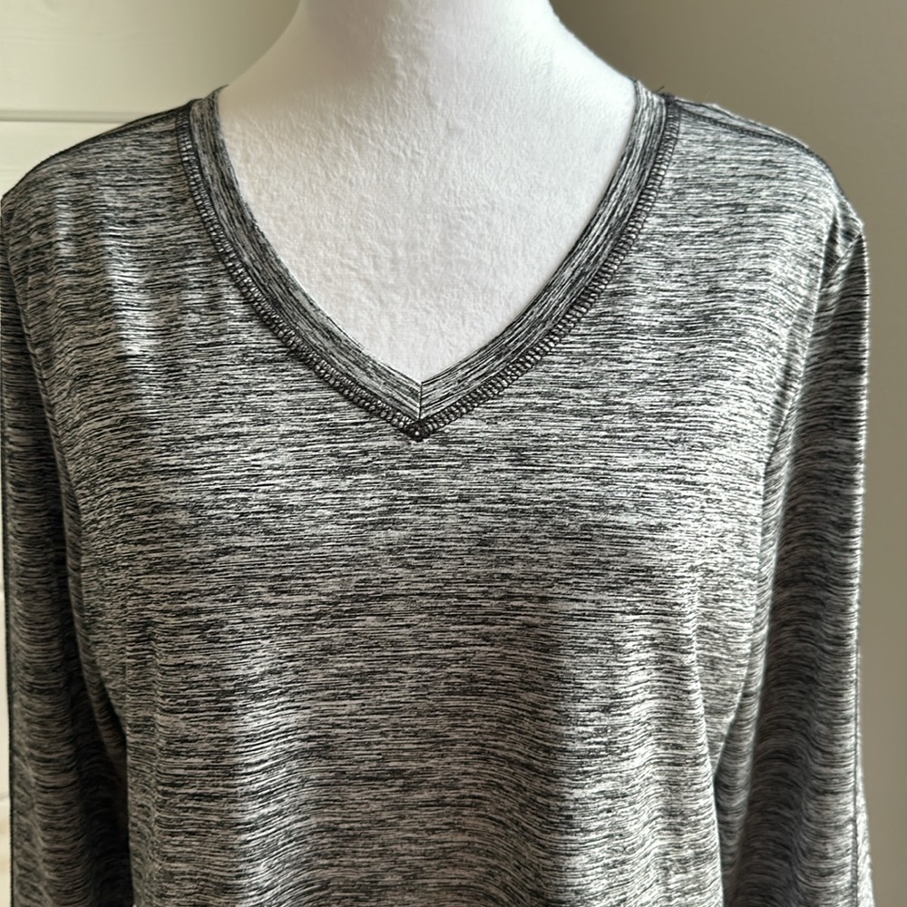 New Karen Scott Top Medium - Picture 4 of 11